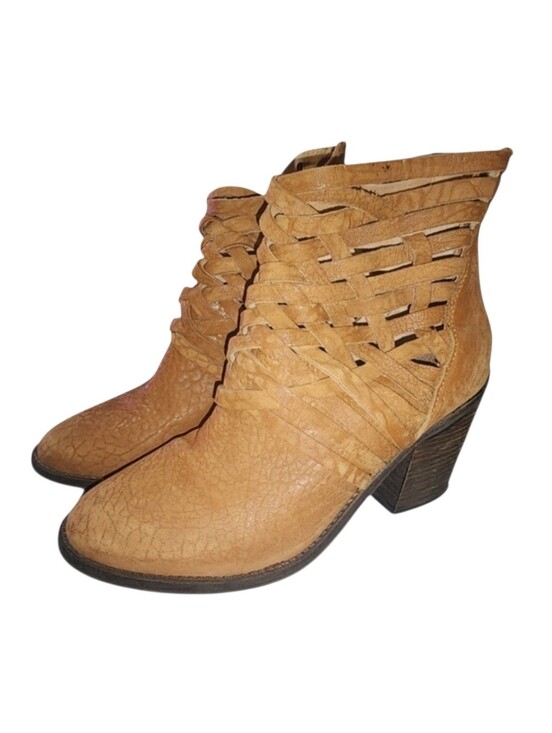 Free People Shoes - Free People Carrera Bootie, Women's 8.5​